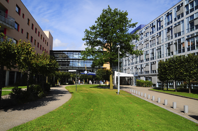 900301 Gezicht op het Wilhelmina Kinderziekenhuis (Lundlaan 6) te Utrecht.